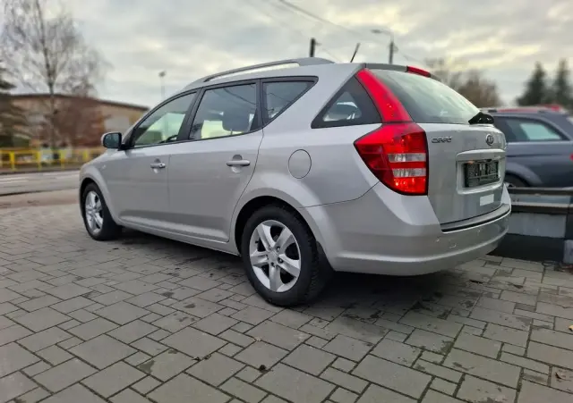 KIA Ceed 1.4 CVVT Dream-Team Edition