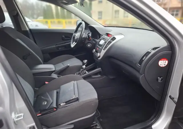 KIA Ceed 1.4 CVVT Dream-Team Edition