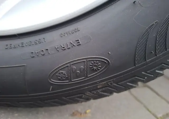 KIA Ceed 1.4 CVVT Dream-Team Edition