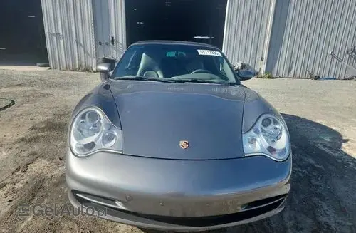 PORSCHE 911 Carrera 