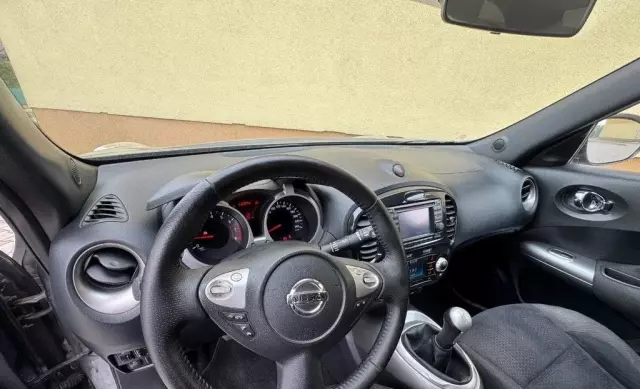 NISSAN Juke 