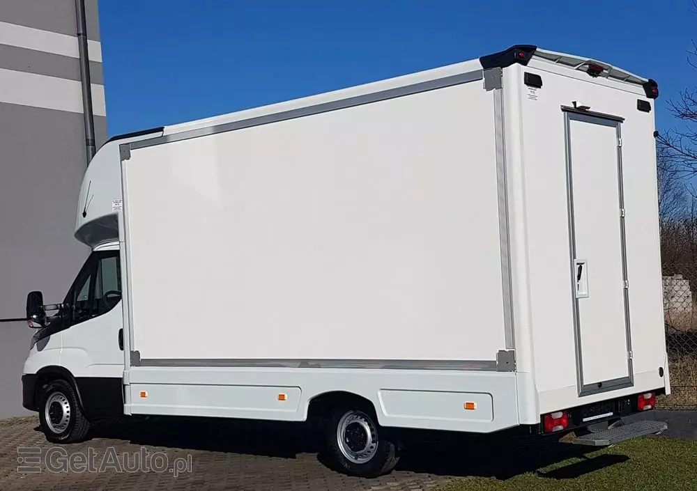 IVECO DAILY KONTENER NISKOPODŁOGOWY 4,43x2,23x2,42 SKLEP FOODTRUCK BAR KLIMA KONIOWÓZ KAMPER 