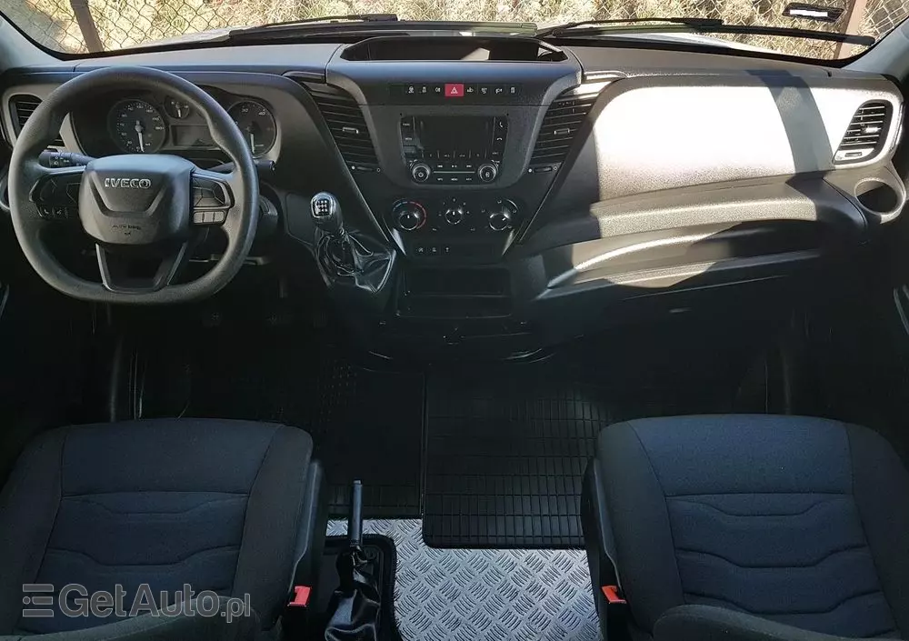 IVECO DAILY KONTENER NISKOPODŁOGOWY 4,43x2,23x2,42 SKLEP FOODTRUCK BAR KLIMA KONIOWÓZ KAMPER 