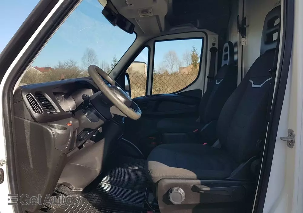 IVECO DAILY KONTENER NISKOPODŁOGOWY 4,43x2,23x2,42 SKLEP FOODTRUCK BAR KLIMA KONIOWÓZ KAMPER 