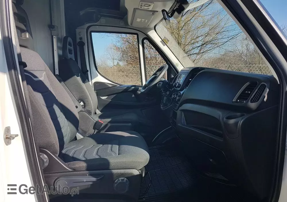 IVECO DAILY KONTENER NISKOPODŁOGOWY 4,43x2,23x2,42 SKLEP FOODTRUCK BAR KLIMA KONIOWÓZ KAMPER 