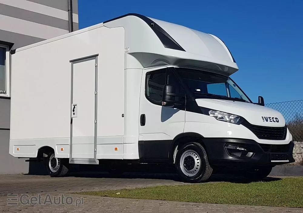 IVECO DAILY KONTENER NISKOPODŁOGOWY 4,43x2,23x2,42 SKLEP FOODTRUCK BAR KLIMA KONIOWÓZ KAMPER 