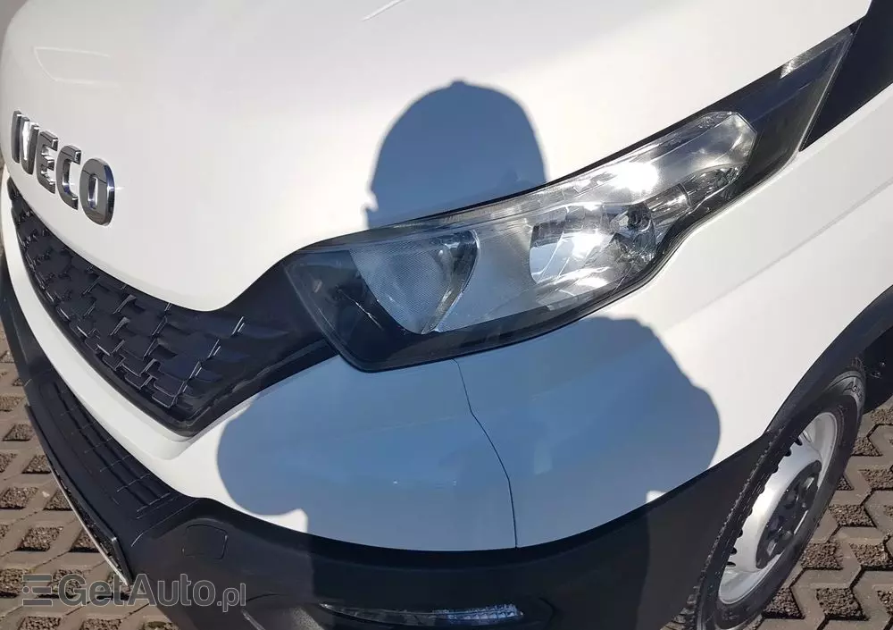 IVECO DAILY KONTENER NISKOPODŁOGOWY 4,43x2,23x2,42 SKLEP FOODTRUCK BAR KLIMA KONIOWÓZ KAMPER 