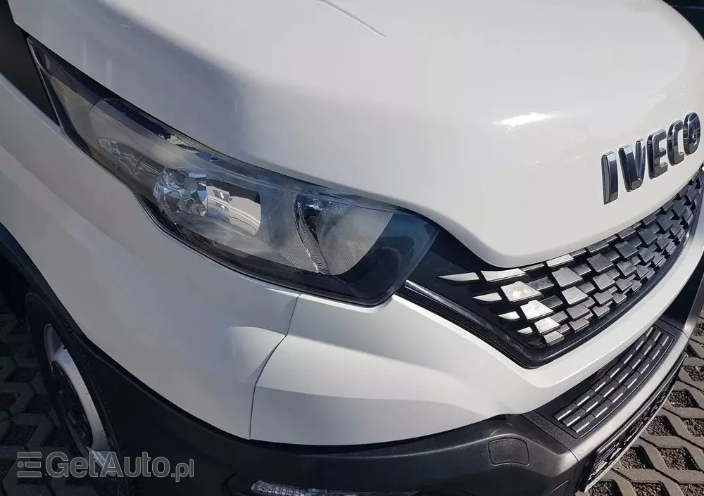 IVECO DAILY KONTENER NISKOPODŁOGOWY 4,43x2,23x2,42 SKLEP FOODTRUCK BAR KLIMA KONIOWÓZ KAMPER 
