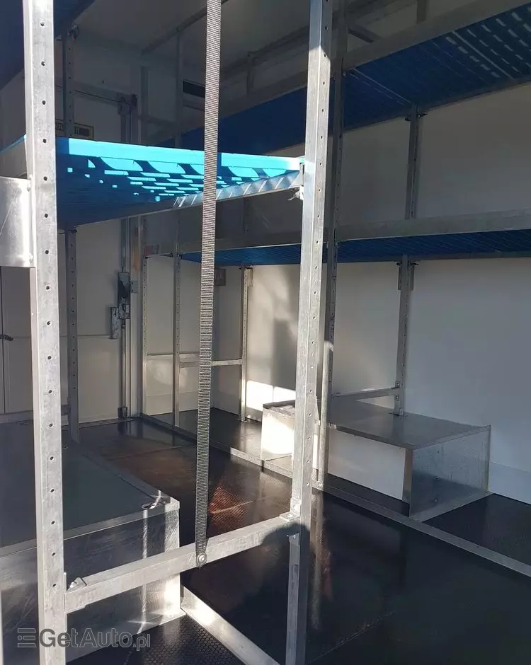 IVECO DAILY KONTENER NISKOPODŁOGOWY 4,43x2,23x2,42 SKLEP FOODTRUCK BAR KLIMA KONIOWÓZ KAMPER 