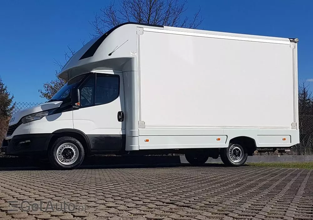 IVECO DAILY KONTENER NISKOPODŁOGOWY 4,43x2,23x2,42 SKLEP FOODTRUCK BAR KLIMA KONIOWÓZ KAMPER 