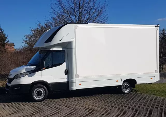 IVECO DAILY KONTENER NISKOPODŁOGOWY 4,43x2,23x2,42 SKLEP FOODTRUCK BAR KLIMA KONIOWÓZ KAMPER 