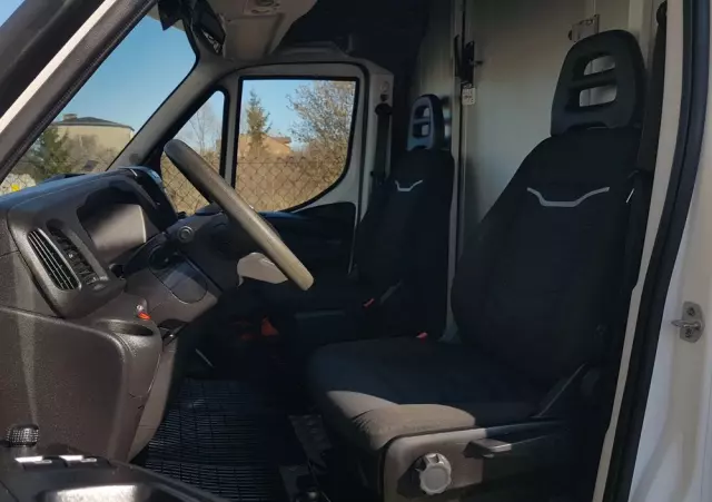 IVECO DAILY KONTENER NISKOPODŁOGOWY 4,43x2,23x2,42 SKLEP FOODTRUCK BAR KLIMA KONIOWÓZ KAMPER 