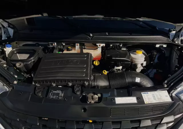 IVECO DAILY KONTENER NISKOPODŁOGOWY 4,43x2,23x2,42 SKLEP FOODTRUCK BAR KLIMA KONIOWÓZ KAMPER 