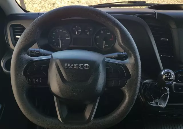 IVECO DAILY KONTENER NISKOPODŁOGOWY 4,43x2,23x2,42 SKLEP FOODTRUCK BAR KLIMA KONIOWÓZ KAMPER 