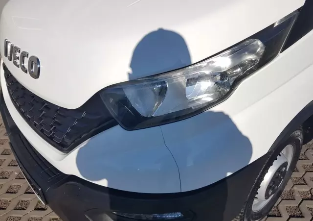 IVECO DAILY KONTENER NISKOPODŁOGOWY 4,43x2,23x2,42 SKLEP FOODTRUCK BAR KLIMA KONIOWÓZ KAMPER 