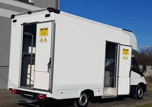 IVECO DAILY KONTENER NISKOPODŁOGOWY 4,43x2,23x2,42 SKLEP FOODTRUCK BAR KLIMA KONIOWÓZ KAMPER 