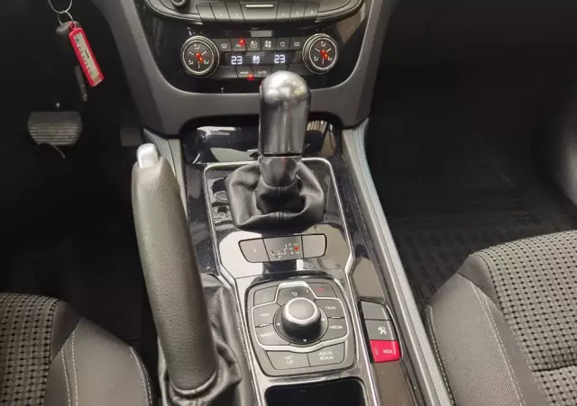 PEUGEOT 508 SW e-HDi FAP 115 EGS6 Business-Line