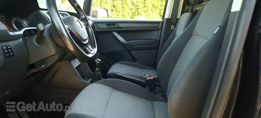 VOLKSWAGEN Caddy California 