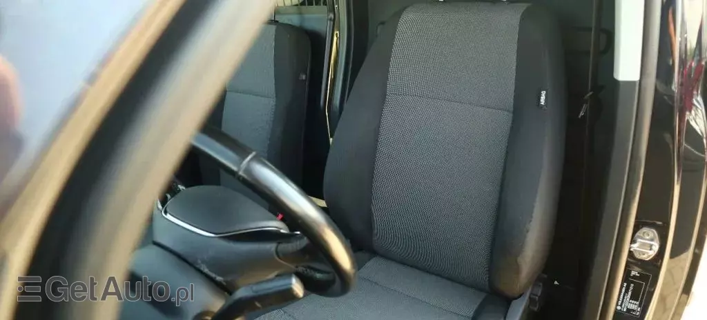 VOLKSWAGEN Caddy California 