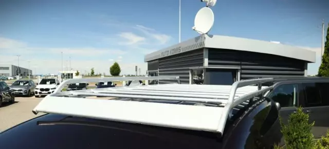 VOLKSWAGEN Caddy California 