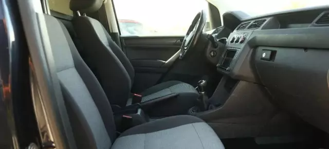 VOLKSWAGEN Caddy California 