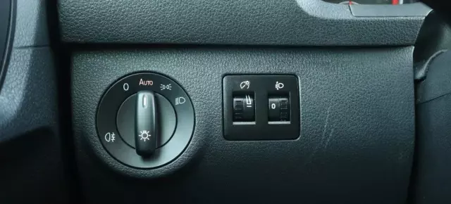 VOLKSWAGEN Caddy California 