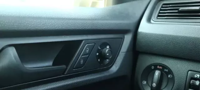 VOLKSWAGEN Caddy California 