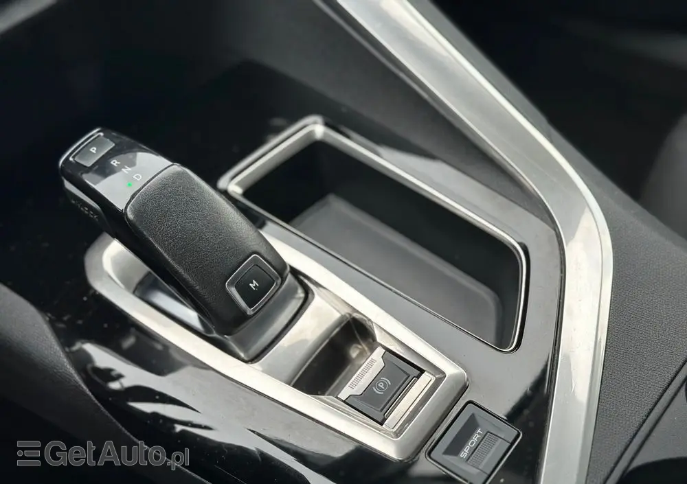 PEUGEOT 5008 1.5 BlueHDi Active S&S EAT8