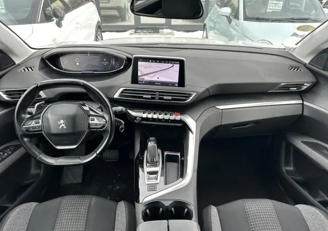 PEUGEOT 5008 1.5 BlueHDi Active S&S EAT8