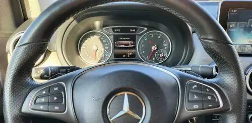 MERCEDES-BENZ Klasa B 