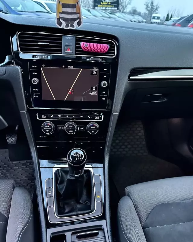 VOLKSWAGEN Golf 1.4 TSI (BlueMotion Technology) Comfortline