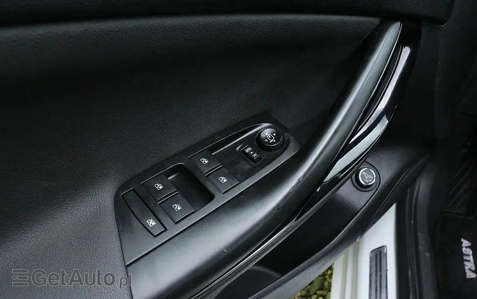 OPEL Astra V 1.6 CDTI Elite