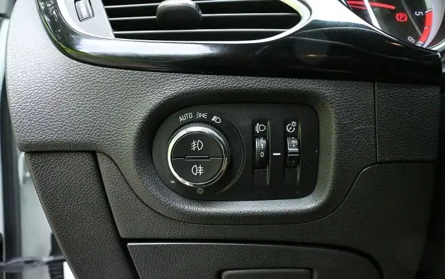 OPEL Astra V 1.6 CDTI Elite