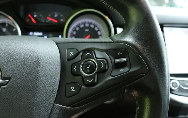 OPEL Astra V 1.6 CDTI Elite