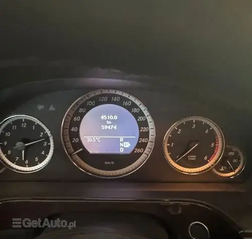 MERCEDES-BENZ Klasa E 