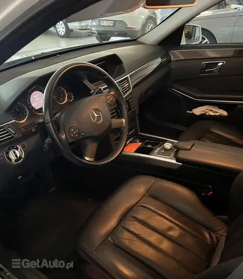 MERCEDES-BENZ Klasa E 
