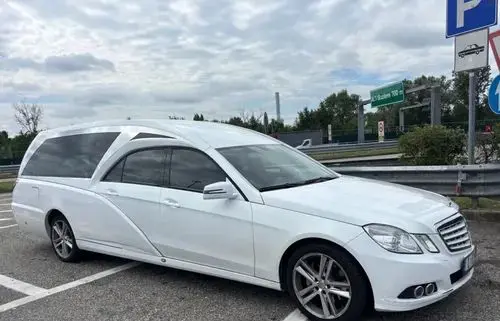 MERCEDES-BENZ Klasa E 