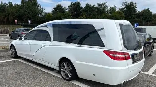 MERCEDES-BENZ Klasa E 