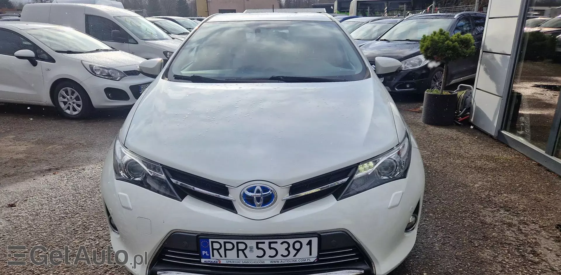 TOYOTA Auris 1.8 VVT-i (136 KM) Hybrid E-CVT