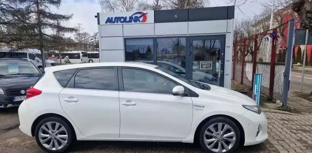 TOYOTA Auris 1.8 VVT-i (136 KM) Hybrid E-CVT