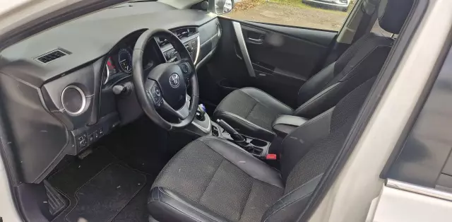 TOYOTA Auris 1.8 VVT-i (136 KM) Hybrid E-CVT