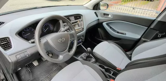 HYUNDAI I20 