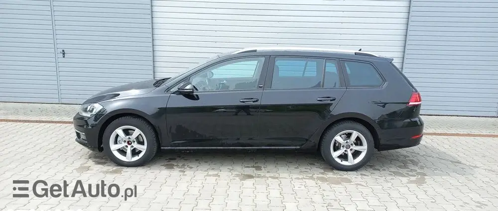 VOLKSWAGEN Golf 1.6 TDI DSG Sound