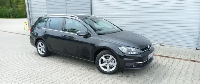 VOLKSWAGEN Golf 1.6 TDI DSG Sound