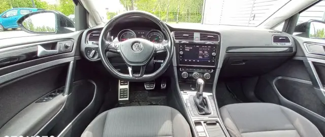 VOLKSWAGEN Golf 1.6 TDI DSG Sound