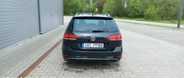 VOLKSWAGEN Golf 1.6 TDI DSG Sound