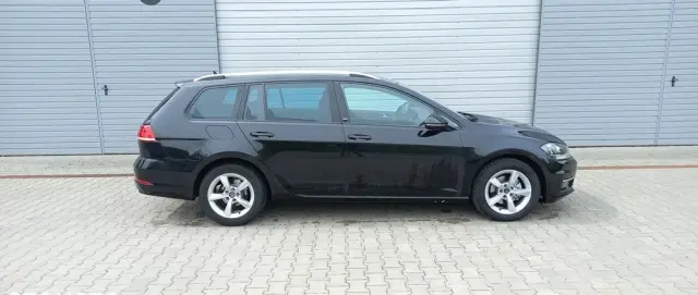 VOLKSWAGEN Golf 1.6 TDI DSG Sound