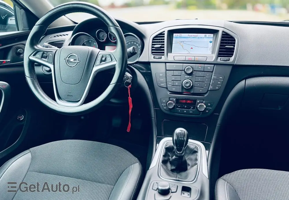 OPEL Insignia 