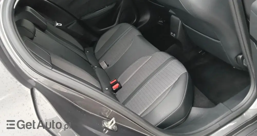 PEUGEOT 208 PureTech 100 Allure Pack