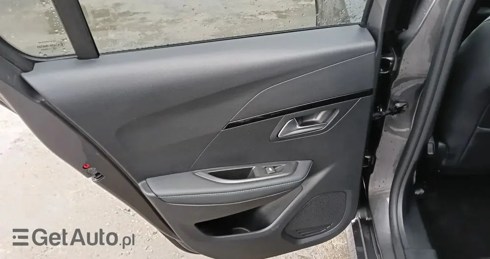 PEUGEOT 208 PureTech 100 Allure Pack